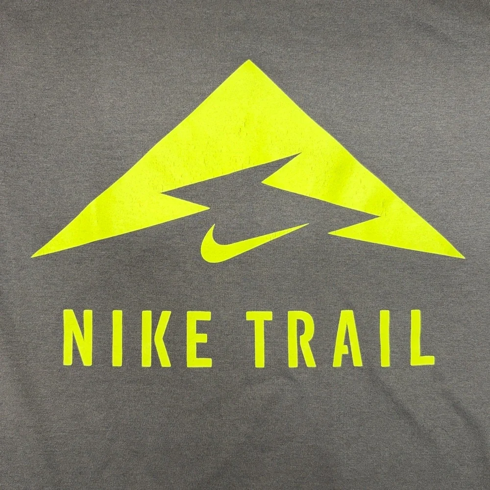 Nike Trail Men's Gray Short Sleeve T-Shirt with Volt Yellow Logo SM Athletic Fit